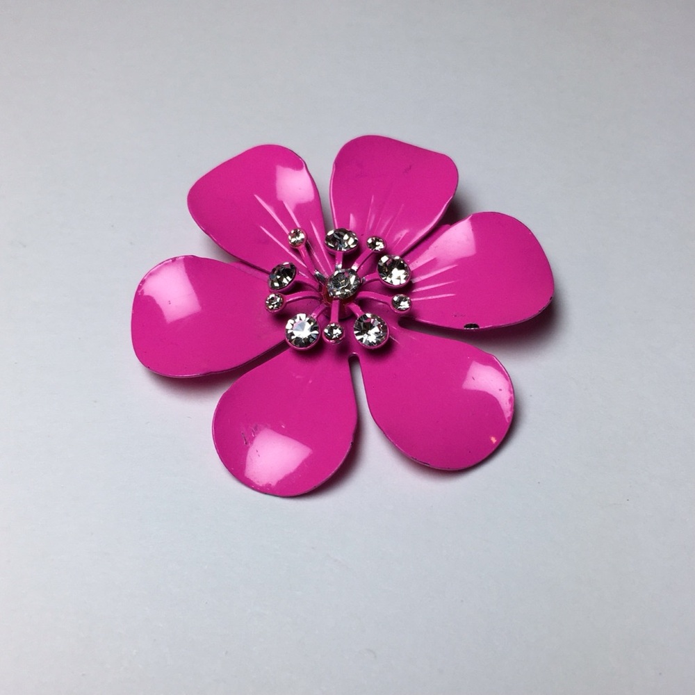Vintage Mod Pink Enamel Metal Flower Power Clear Rhinestones Center Brooch Pin